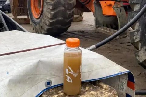 Co ile motogodzin wymiana oleju T25? Uniknij kosztownych błędów