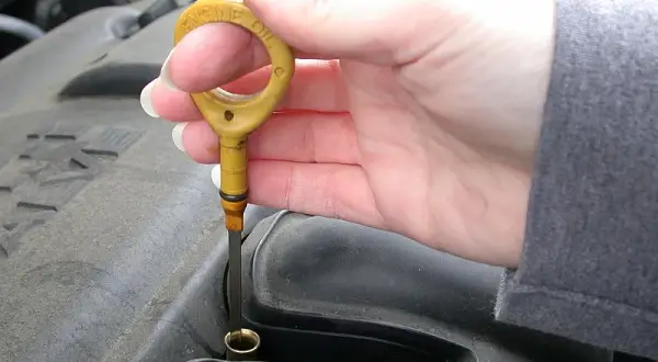 Co ile wymiana oleju 5W40 w dieslu? Kluczowe informacje i porady