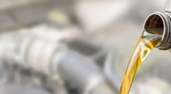 Czy wymiana oleju co 20 tys kilometrów to dobry wybór dla Twojego auta?