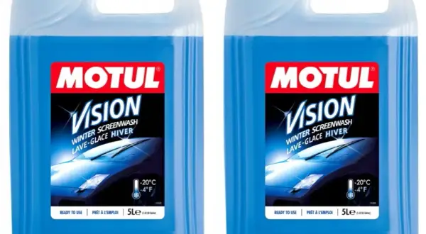 Najlepszy płyn do spryskiwaczy Motul - skuteczna ochrona zimowa