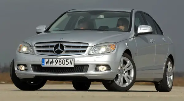 Mercedes W204 jaki silnik do gazu – oszczędność i wydajność na drodze