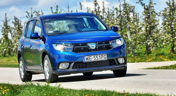 Dacia Sandero jaki silnik wybrać - porównanie opcji dla oszczędności
