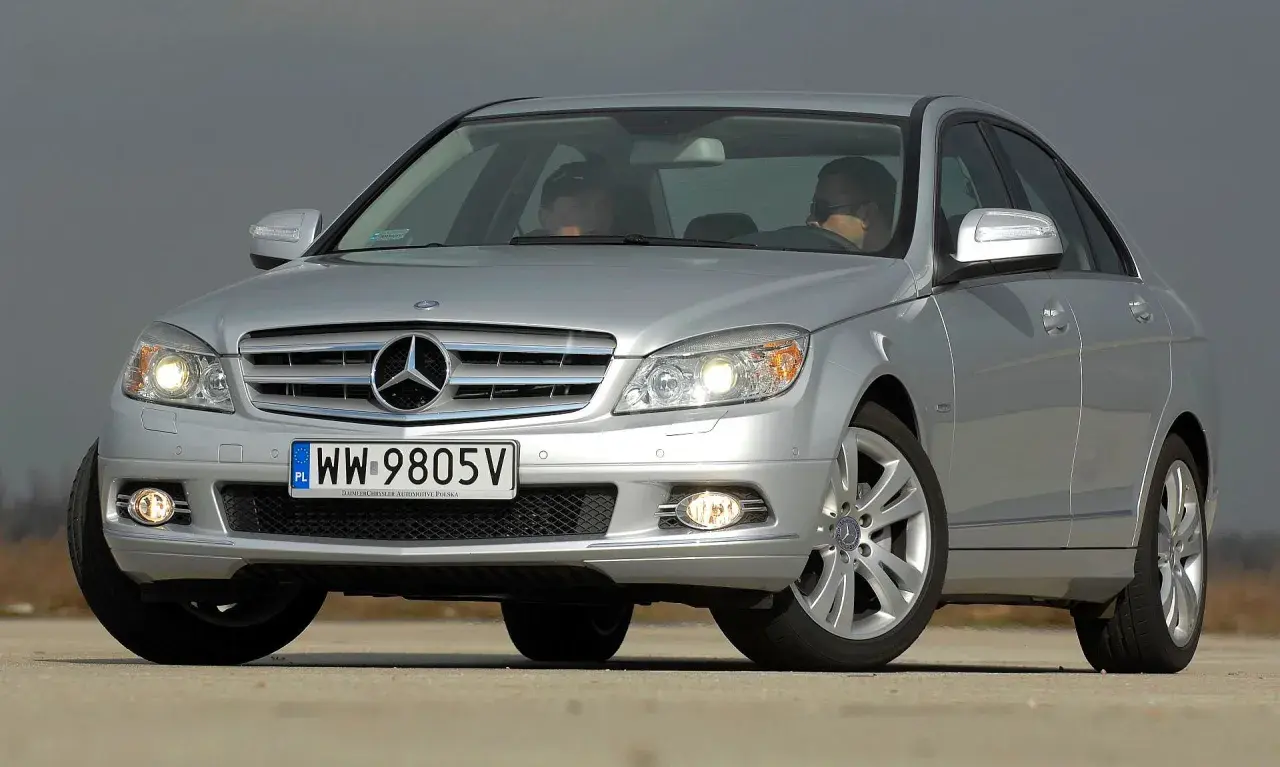 Mercedes W204 jaki silnik do gazu – oszczędność i wydajność na drodze