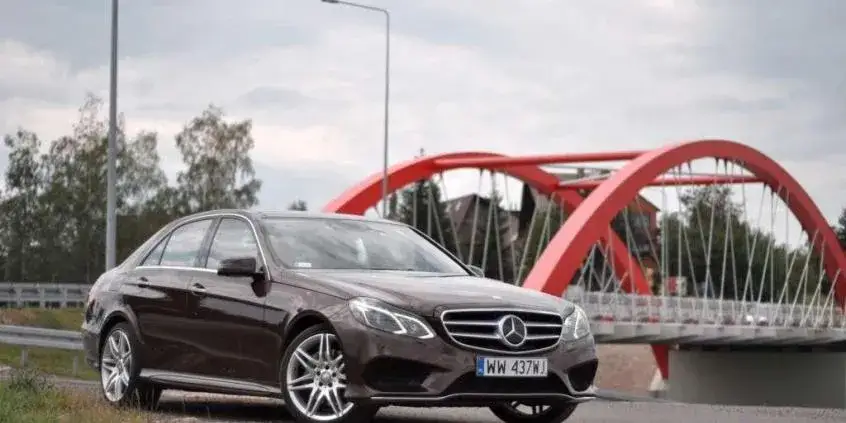 Zdjęcie Mercedes W212 jaki silnik diesla - porównanie silników i ich osiągi
